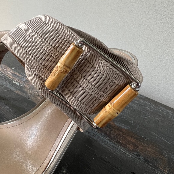 WHBM sz 7.5 Taupe Terraine. Great condition. One scuff- front strap noted in pic - Picture 6 of 9